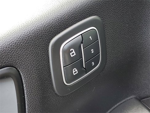 Used 2022 Ford Escape SEL w/ Technology Package image 26