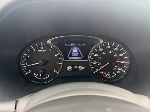 Used 2015 Nissan Pathfinder SL w/ SL Tech Package image 14