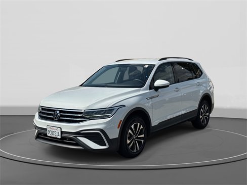 Certified 2022 Volkswagen Tiguan S image 3