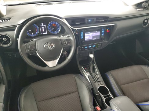 Used 2018 Toyota Corolla SE image 15