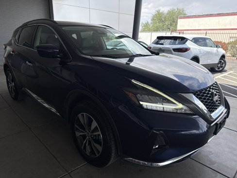 Used 2023 Nissan Murano SV image 2