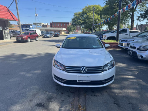 Used 2012 Volkswagen Passat 2.5 SE image 2