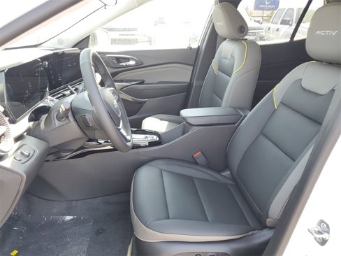 New 2025 Chevrolet Trax ACTIV w/ Driver Confidence Package image 6