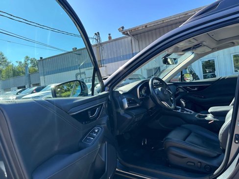 Used 2022 Subaru Outback Limited image 19