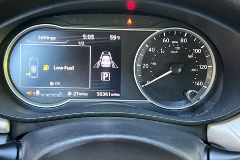 Used 2021 Nissan Versa SV image 22