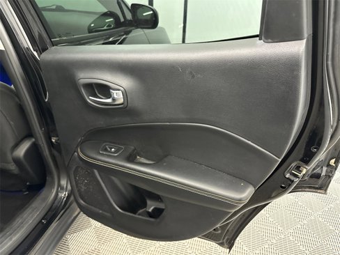 Used 2017 Jeep Compass Sport w/ Tech Group image 16