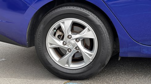 Used 2021 Hyundai Elantra SE image 18