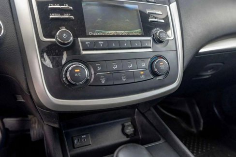 Used 2017 Nissan Altima 2.5 SR w/ Midnight Edition Package image 17