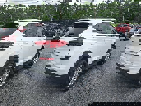Used 2021 Hyundai Tucson SE image 4