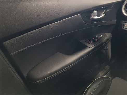 Used 2023 Kia Forte GT-Line w/ GT-Line Premium Package image 32
