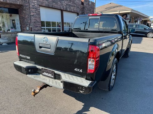 Used 2012 Nissan Frontier SV w/ Sport Appearance Pkg image 13