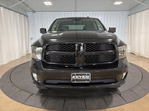 Used 2016 RAM 1500 Express w/ Black Ram 1500 Express Group image 12
