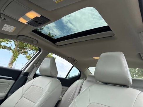 Used 2022 Nissan Altima 2.5 Platinum image 18