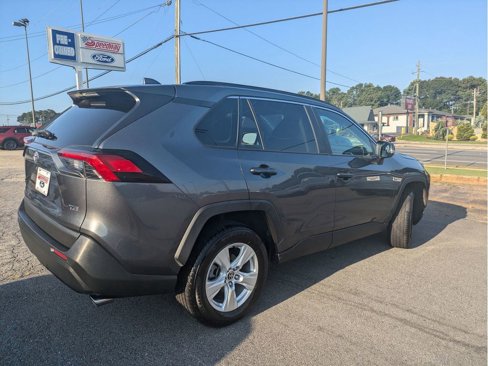 Used 2021 Toyota RAV4 XLE image 6