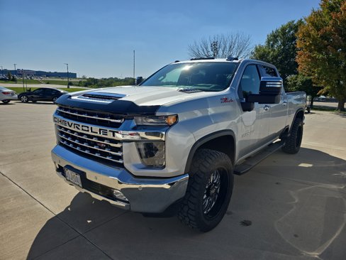 Used 2021 Chevrolet Silverado 2500 LTZ w/ LTZ Premium Package image 48