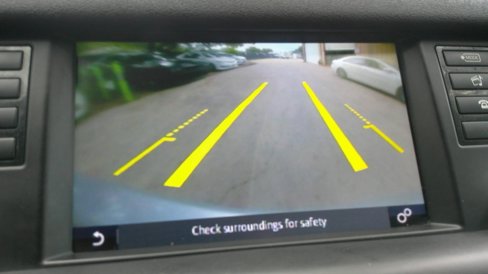 Used 2017 Land Rover Discovery Sport SE image 17