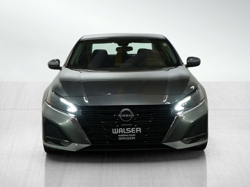 Used 2023 Nissan Altima 2.5 SV image 8
