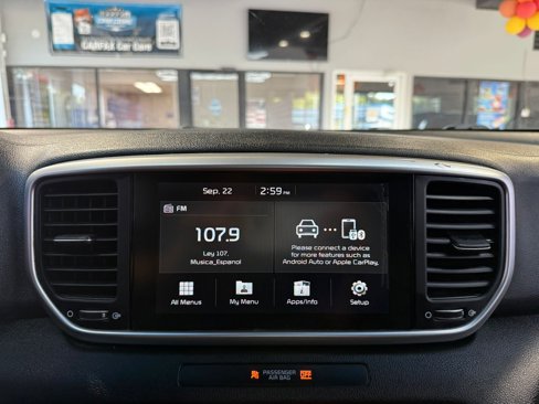 Used 2020 Kia Sportage S image 20