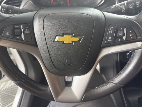 Used 2020 Chevrolet Trax LT w/ LT Convenience Package image 23