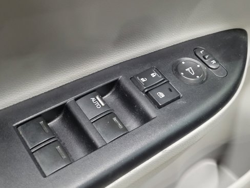 Used 2017 Honda Accord LX image 27