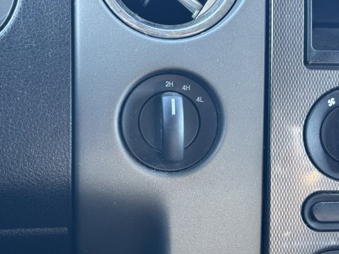 Used 2005 Ford F150 FX4 image 8