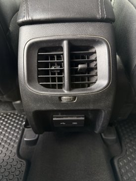 Used 2019 Jeep Cherokee Latitude Plus image 18