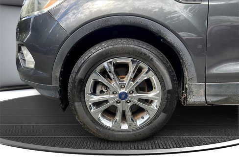 Used 2018 Ford Escape SE image 32