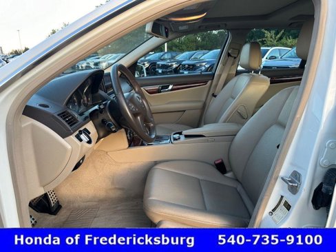 Used 2011 Mercedes-Benz C 300 Sport image 14