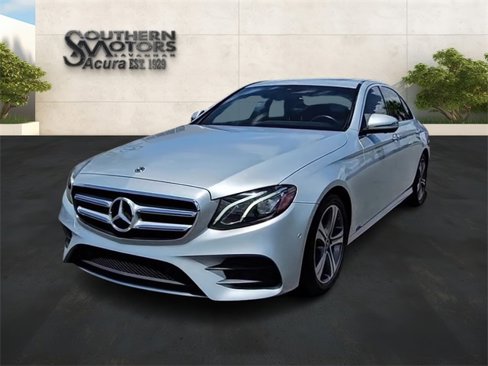 Used 2019 Mercedes-Benz E 300 image 33