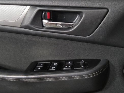 Used 2018 Subaru Outback 2.5i Premium image 29