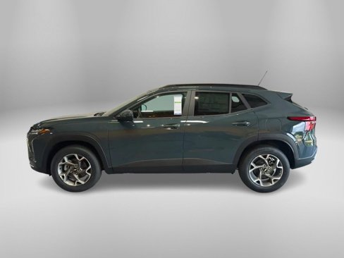 New 2025 Chevrolet Trax LT image 2