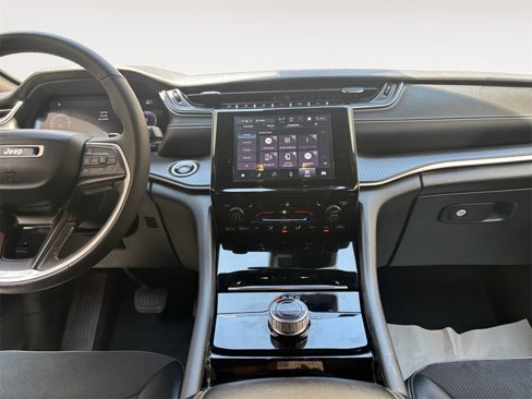 Used 2023 Jeep Grand Cherokee Altitude image 20