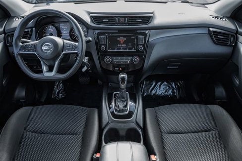 Used 2021 Nissan Rogue Sport S image 18