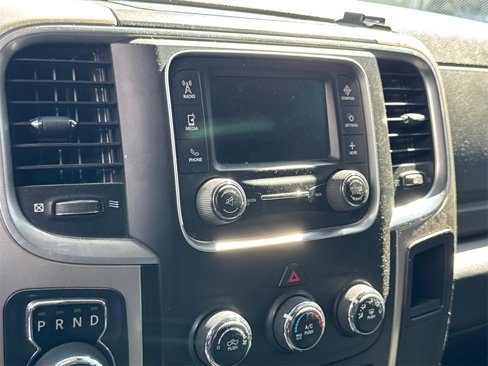 Used 2017 RAM 1500 Classic SLT image 10