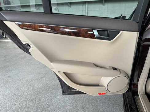 Used 2012 Mercedes-Benz C 250 Sedan image 17