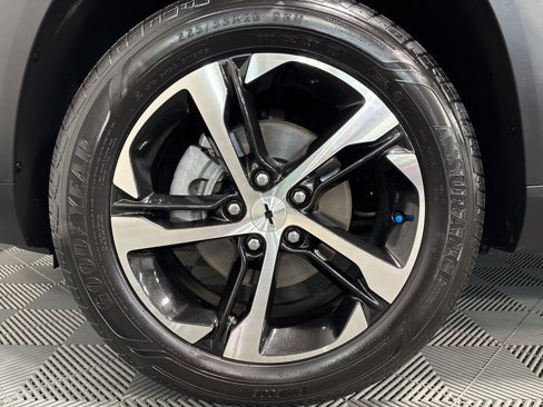 Used 2024 Chevrolet Trax RS w/ Driver Confidence Package image 9