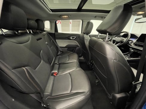 Used 2022 Jeep Compass Latitude w/ Sun and Sound Group image 6