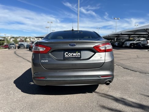 Used 2014 Ford Fusion SE image 7