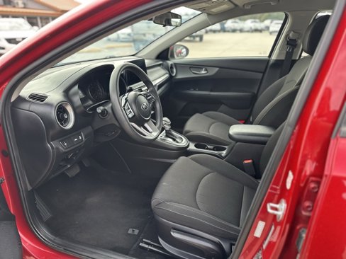 Used 2021 Kia Forte LXS image 19