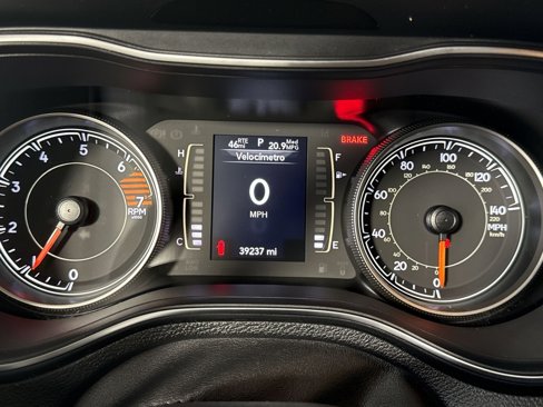 Used 2019 Jeep Cherokee Latitude Plus image 17
