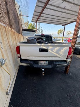 Used 2017 Toyota Tacoma SR image 7