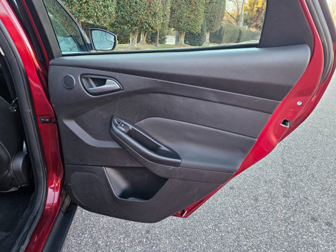 Used 2013 Ford Focus Titanium image 29