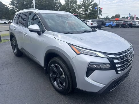 Used 2024 Nissan Rogue SV w/ SV Premium Package image 27