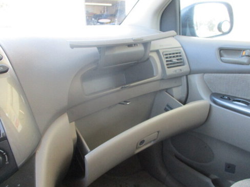 Used 2008 Toyota Sienna LE image 41