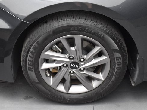 Used 2020 Kia Optima LX image 28
