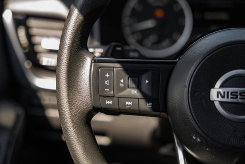 Used 2021 Nissan Rogue SV image 28