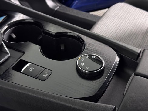 Used 2022 Nissan Rogue SV image 20