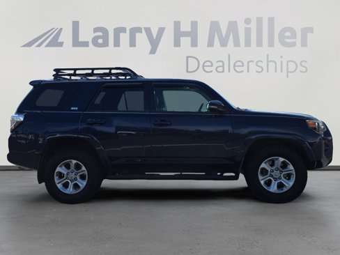 Used 2015 Toyota 4Runner SR5 image 6