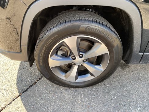 Used 2022 Jeep Cherokee Limited image 13
