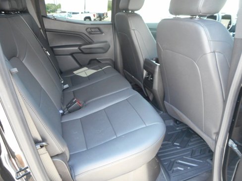 Used 2024 Chevrolet Colorado Trail Boss w/ LPO, Dark Essentials Package image 17